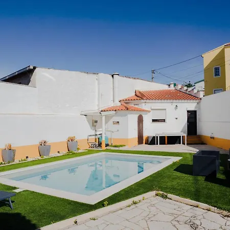 Schilla House T3 Private Pool, Near Peniche, West Coast * לוריניה