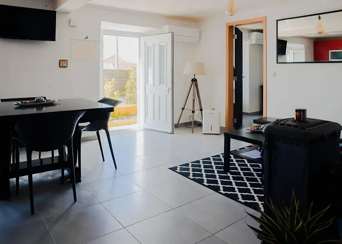 Schilla House T3 Private Pool, Near Peniche, West Coast